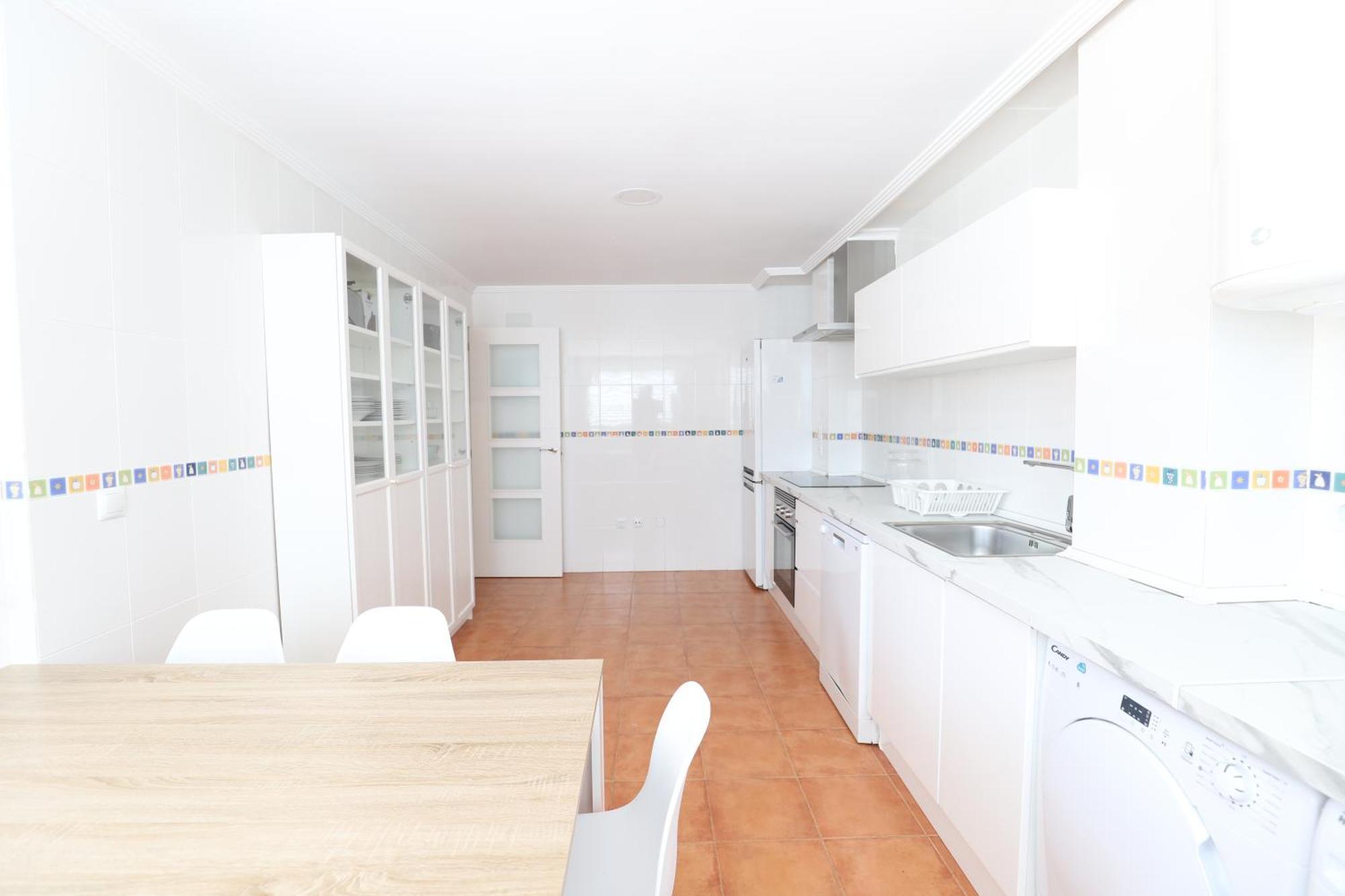 Estupendo Duplex Famililar Con Terrazas Y Parking By Hometels *